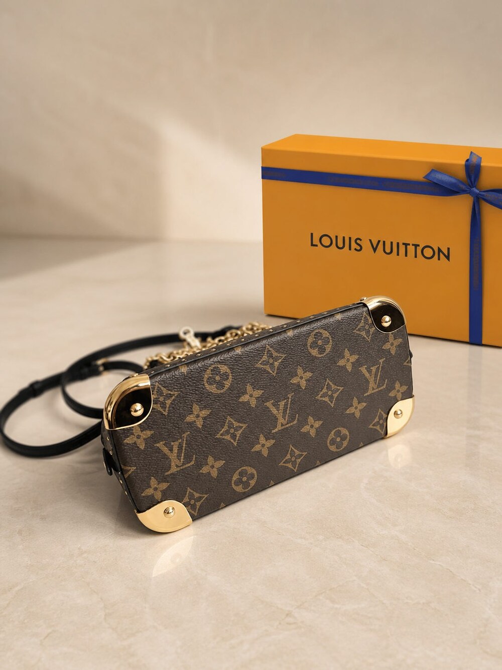 Louis Vuitton Monogram Dome Handbag with Black Leather Trim - Picture 4 of 8